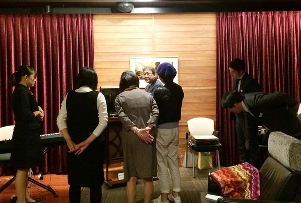 『鶴屋ラララ大学』の講義風景。この日は“野菜の目利き3つのポイント”がテーマ。野菜選びが楽しくなりそう！