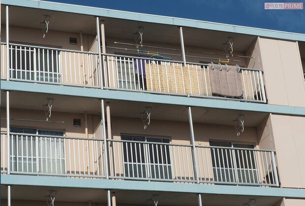 ベランダには事件当日の洗濯物が干したまま
