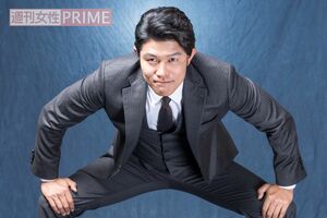 鈴木亮平　撮影／高梨俊浩