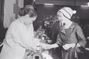 昭和35年に日赤本社を訪問された当時26歳の美智子さま