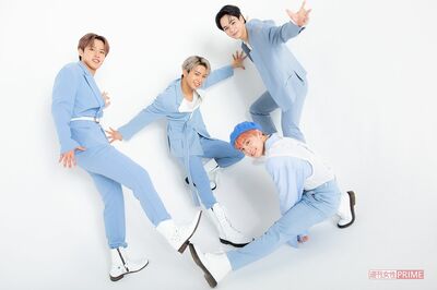 （左から）河野純喜、川尻蓮、川西拓実（右下）、豆原一成（右上）　撮影／矢島泰輔