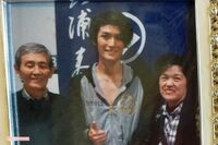 三浦春馬さんが「お父さん、お母さん」と慕い続けたパン屋さん店主夫婦の深い悲しみ