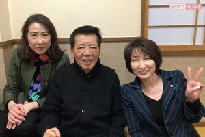 バスケだけでなく、人生の師である井上先生（中央）、バスケ仲間と