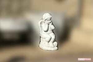 古川大輝容疑者の自宅に飾られた天使のオブジェ