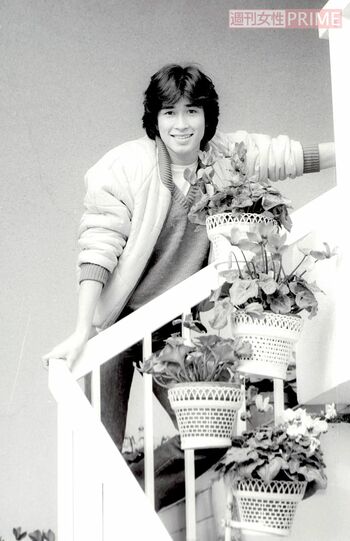 デビュー当時の羽賀研二　