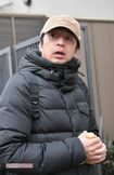 '20年2月、復帰について直撃取材を受ける徳井義実