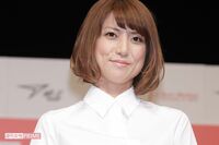 hitomi、インスタで披露した48歳水着姿への“褒めハラ”記事に「もはやイジりだよね?」生み出す反感
