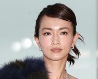 夫の不倫報道があった長谷川京子 撮影現場に毎回大きな荷物