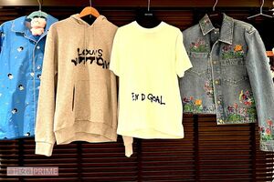 JINとおそろいのデニムジャケット、Tシャツをゲット