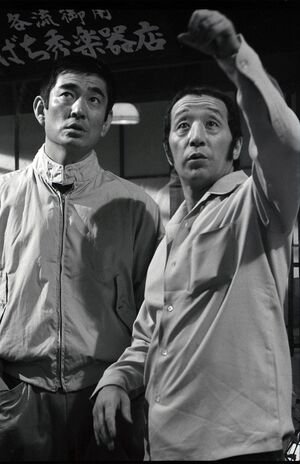 ヤクザ映画『冬の華』(1978年)で高倉健さんと共演。脚本は倉本聰