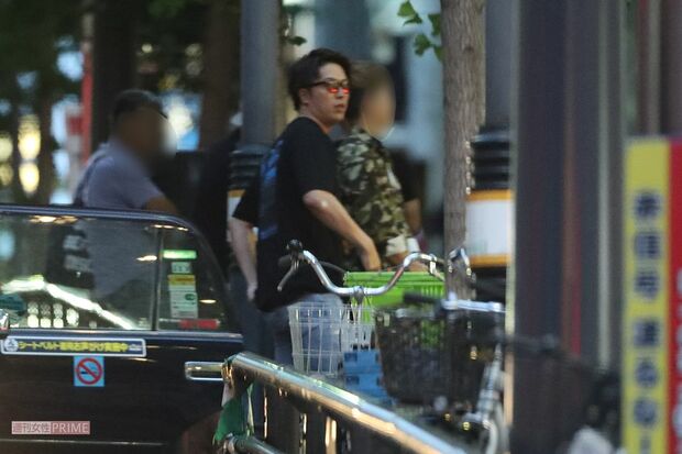 ドラマ『ランウェイ24』の打ち上げに参加したソナーポケットのko‐dai