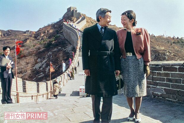 平成4年10月、上皇ご夫妻の中国ご訪問は1週間に及び、万里の長城にも足を運ばれた。