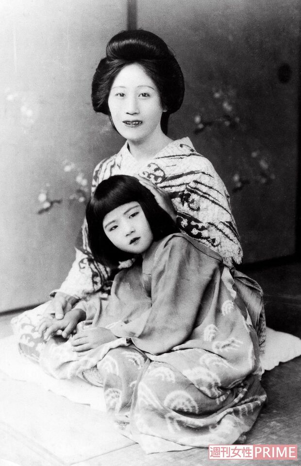 姉妹を亡くし、唯一の娘となったカオリさんは大事に育てられた。着物はいつも母が京都に注文してくれた