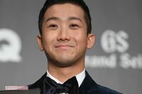 『香水』が大ヒットしたシンガーソングライター・瑛人、小規模ライブに逆戻り「全席アリーナかよ!」地方で…