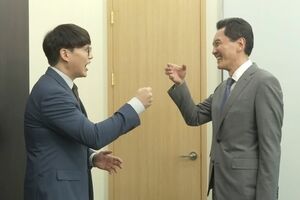 井之頭五郎が、ついに渡韓!　『孤独のグルメ　Season7～韓国出張編～』（テレビ東京、毎週金曜深夜0時12分〜）　(c)テレビ東京