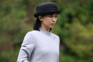 武蔵野陵墓地を参拝し、ブラジル公式訪問を昭和天皇、香淳皇后に報告する佳子さま(2025年5月16日)