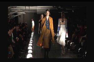 イベント同日のファッションショー（ブランドの公式HPより）