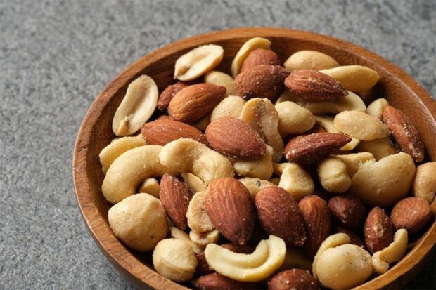 オメガ3脂肪酸が含まれているナッツ類は中性脂肪の上昇を抑えてくれる（画像はイメージです）