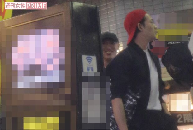 ２回目の打ち上げ会場をあとにする竜星