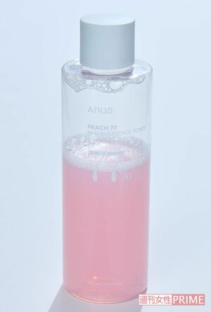 なすなかにし那須晃行の愛用品「Anua　桃77%ナイアシンエッセンストナー」（撮影／山田智絵）