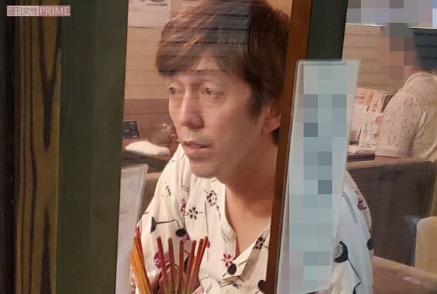 東京・杉並区の沖縄料理店で女性と食事を楽しむ小堀裕之の姿が！