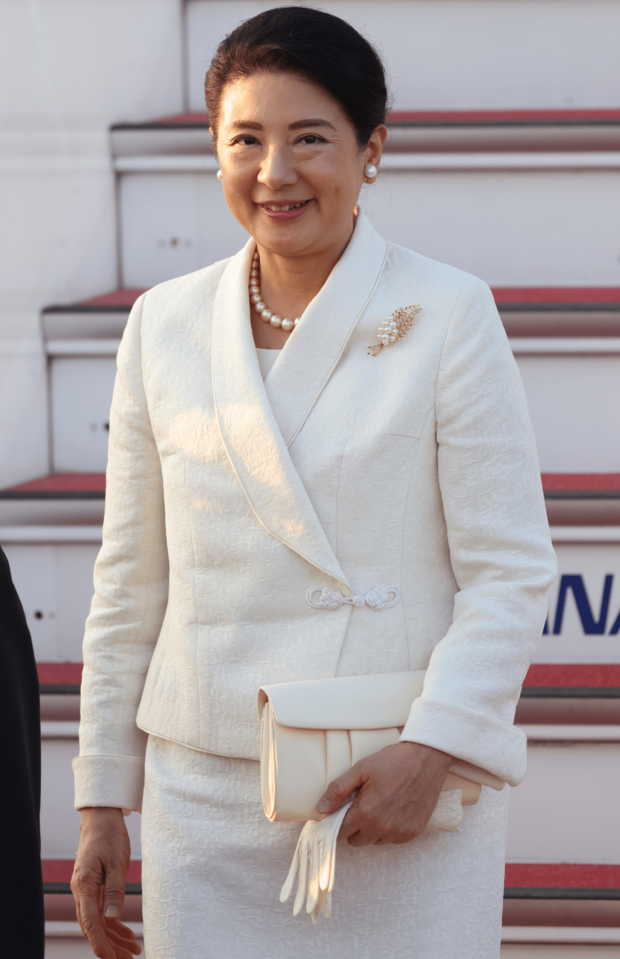 英国訪問を終えられた雅子さま。ご帰国の際には笑みがこぼれていた(写真は6月29日)