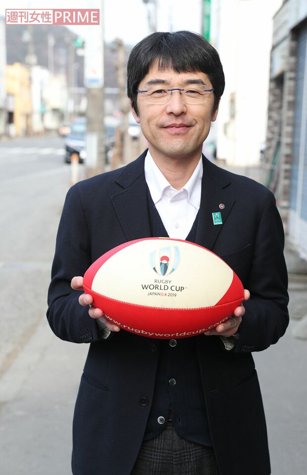  開催を待つ釜石市民らの協力を得て撮影