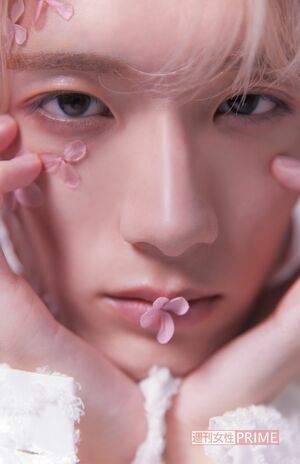 ファースト写真集『10ten』が発売中の山中柔太朗 (C)STARDUST PROMOTION Inc. (C)SHUFU TO SEIKATSU SHA ※画像をクリックするとAmazonの購入ページへジャンプします