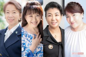 左から神野さち先生、宇月田麻裕先生、ステラ薫子先生、イヴルルド遙華先生