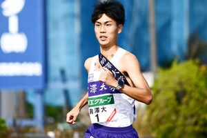鈴木芽吹選手●駒澤大4年・経営学部。駒澤大キャプテン。出雲6区で区間賞と好調。卒業後はトヨタ自動車へ 写真/アフロ