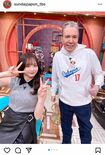 3月3日に放送された『サンデージャポン』では、デーブ・スペクターがデコピングッズを着用していた(番組公式インスタグラムより)