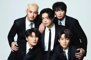 コムドット（写真左上から時計回りに）ひゅうが、やまと、ゆうま、ゆうた、あむぎり（コムドットのインスタグラムより）