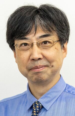 清水栄司先生●精神科医、千葉大学大学院医学研究院教授。千葉大学子どものこころの発達教育研究センター教授。千葉大学医学部卒業後、千葉大学医学部附属病院精神神経科、プリンストン大学留学などを経て現職。2016年には千葉大学医学部附属病院に認知行動療法センターを設置、センター長を務める。不安症、認知行動療法のスペシャリストとしてさまざまなメディアに出演。著書・監修書多数。