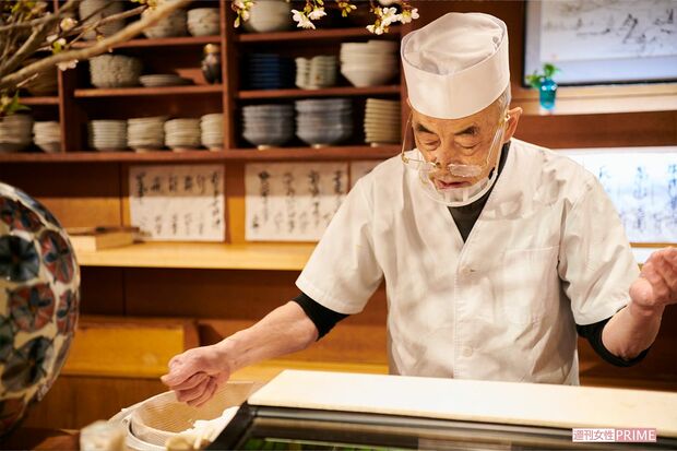 『写楽』一階では目の前で握る様子が　撮影／山田智絵