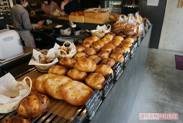 オガールセンターにある『ザ・ベイカー』では、紫波産の小麦を使用したパンが