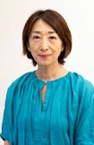 義永直巳さん●50代。京都市在住のひとり暮らし。自宅で月1回の「ダンシャベリ会」を開き、断捨離で人生を切り開きたい人を応援している。