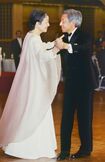 今でも「ダンス」を楽しまれている両陛下は退位後は「フラダンス」を?('93年4月)
