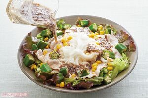 豚しゃぶしゃぶサラダのもずくドレッシング（撮影／廣瀬靖士）