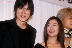 2001年『LoveStory』の豊川悦司と中山美穂
