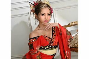 2023年の正月にも、同様のスタイルをインスタグラムで披露した（ゆきぽよ公式インスタグラムより）