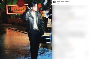 新曲『催し』MVのオフショットを公開したMrs. GREEN APPLEの大森元貴(本人のインスタグラムより)