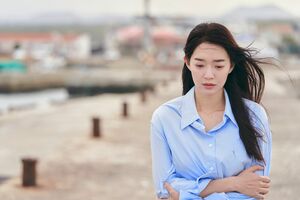 Netflixシリーズ『私たちのブルース』独占配信中