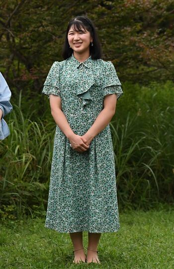 3年前に那須の御用邸で『kayme(ケイミー)』のシャツワンピースを着用されていた愛子さま