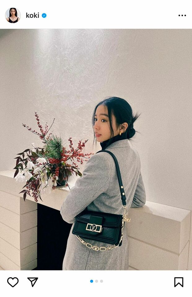 新年1発目の投稿はルイヴィトンのファッションでスタート(インスタグラムより)