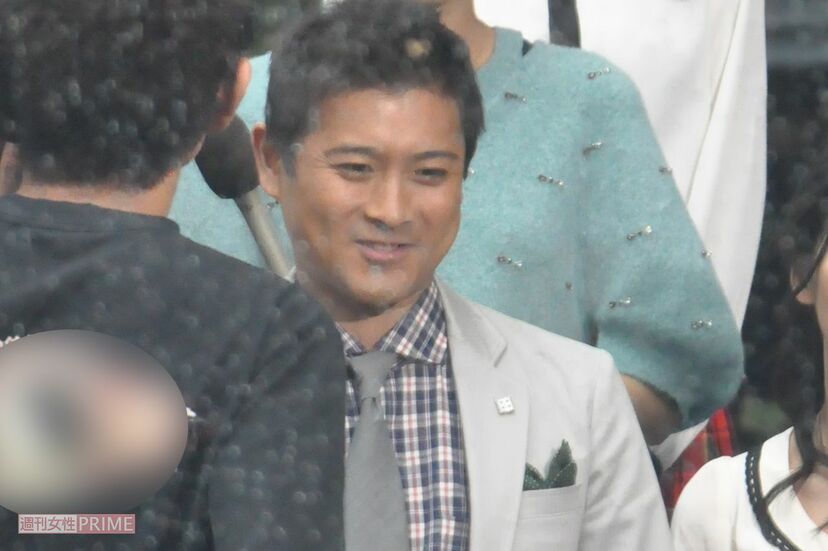 画像・写真】元・TOKIO山口達也の“自撮り姿”を盗撮した画像が