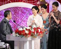 頸椎を亜脱臼の西田敏行の妻に直撃「4月に手術をします」