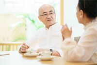 認知症予防なら「脳トレよりもぬり絵」、たった8個の質問で老親を救う方法