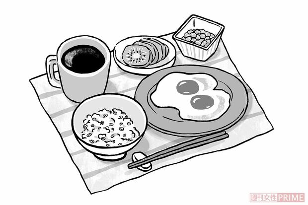 朝食【もち麦ごはん、卵2個、納豆、フルーツ、ブラックコーヒー】（イラスト／やまだやすこ）
