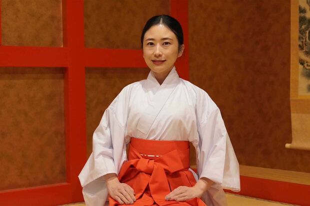 「巫女社長」の神山ナオミさん