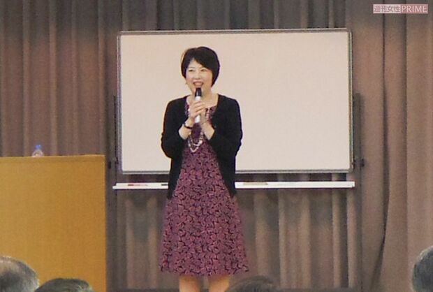 終活ジャーナリストとして、全国で講演を行っている稚子さん